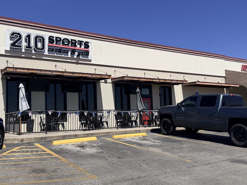 210 Sports Cantina & Grill exterior